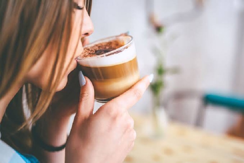 Minum Kopi di Pagi Hari Efeknya Luar Biasa, Buktikan! (foto: freepik) Minum Kopi di Pagi Hari Efeknya Luar Biasa, Buktikan! (foto: freepik)