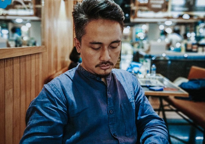 Ramalan Denny Darko Jleb Banget, 75 Pegawai KPK Nonaktif Bakal... (foto: instagram Denny Darko) Ramalan Denny Darko Jleb Banget, 75 Pegawai KPK Nonaktif Bakal... (foto: instagram Denny Darko)