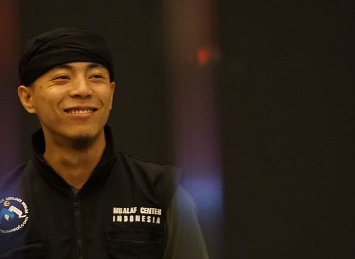 Kisah Mualaf: Niat Membenci Malah Jatuh Hati Pada Ajaran Islam ( foto: data pribadi Wendy) Kisah Mualaf: Niat Membenci Malah Jatuh Hati Pada Ajaran Islam ( foto: data pribadi Wendy)