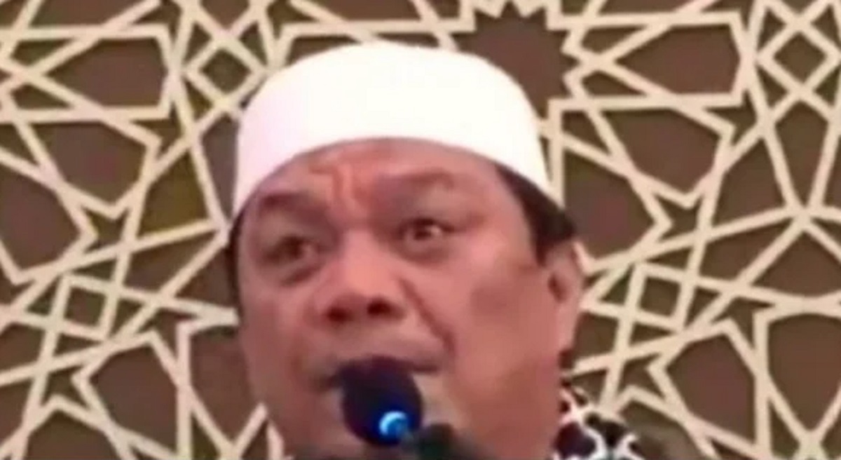 Seruan Maut Anak Buah Megawati untuk Yahya Waloni, Tangkap! ( foto: JPNN.com) Seruan Maut Anak Buah Megawati untuk Yahya Waloni, Tangkap! ( foto: JPNN.com)