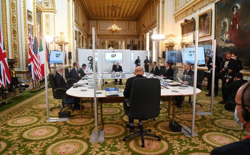 Suasana pertemuan para menlu negara G7 di Lancaster House, London pada Selasa (4/5). Foto: Foto: EPA/Andy Rain Suasana pertemuan para menlu negara G7 di Lancaster House, London pada Selasa (4/5). Foto: Foto: EPA/Andy Rain