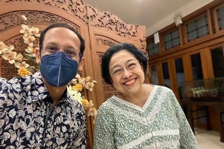 Nadem Makarim (kiri) saat bersama Megawati Soekarnoputri. Foto: Instagram @nadiemmakarim Nadem Makarim (kiri) saat bersama Megawati Soekarnoputri. Foto: Instagram @nadiemmakarim