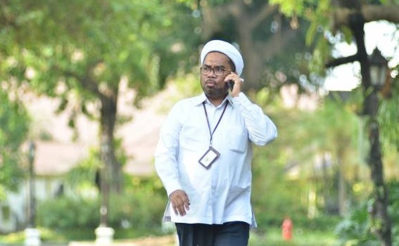 Ali Ngabalin Makin Jemawa, 2 Ketua Muhammadiyah Disuruh Mundur (Foto: JPNN.com/GenPI.co) Ali Ngabalin Makin Jemawa, 2 Ketua Muhammadiyah Disuruh Mundur (Foto: JPNN.com/GenPI.co)