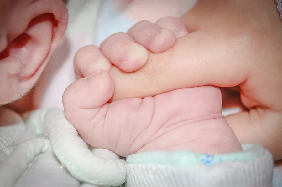 ilustrasi : melahirkan bayi di tanggal cantik 12.12 (sumber : unsplash) ilustrasi : melahirkan bayi di tanggal cantik 12.12 (sumber : unsplash)