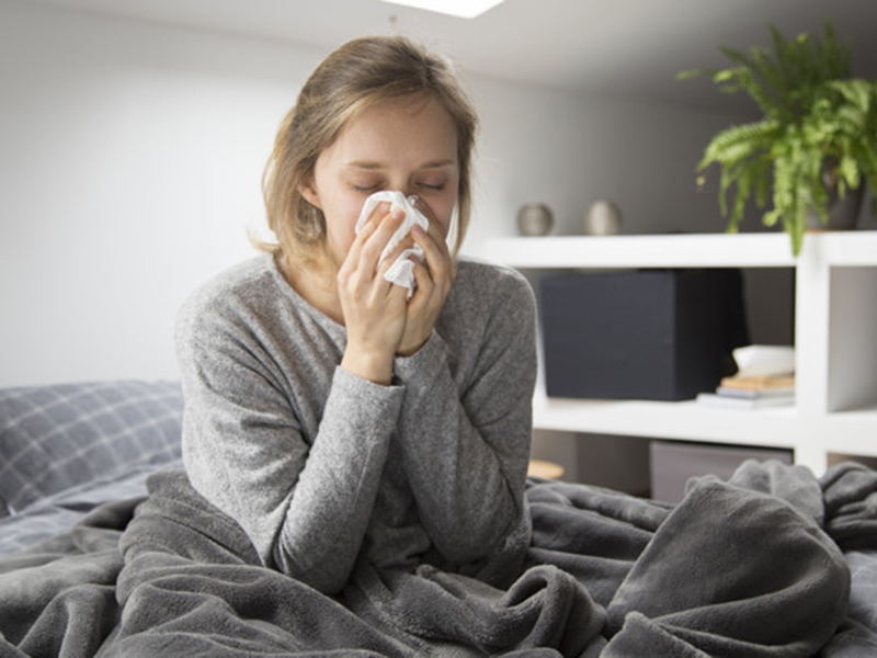 Ilustrasi gejala flu. Foto: Freepik/katemagostar Ilustrasi gejala flu. Foto: Freepik/katemagostar
