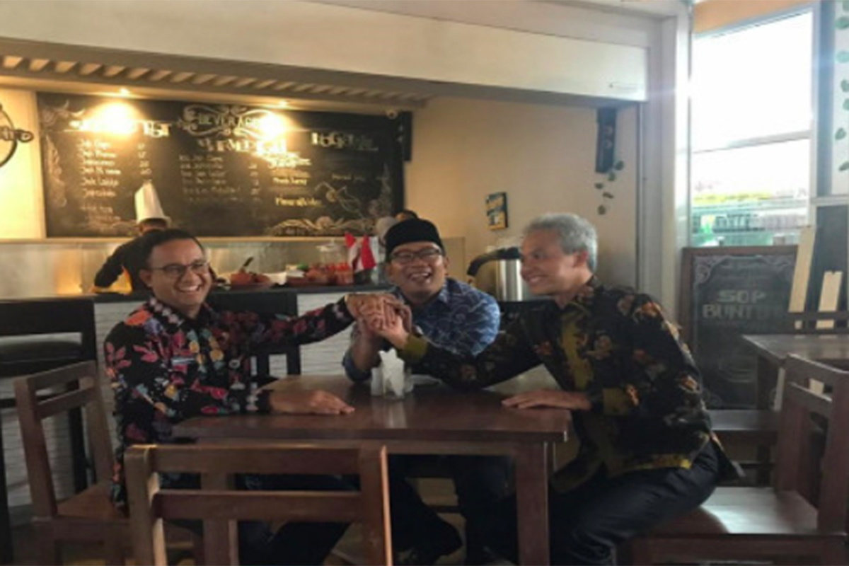Gubernur DKI Jakarta Anies Baswedan, Gubernur Jawa Barat Ridwan Kamil dan Gubernur Jawa Tengah Ganjar Pranowo. Foto: JPNN.com/GenPI.co Gubernur DKI Jakarta Anies Baswedan, Gubernur Jawa Barat Ridwan Kamil dan Gubernur Jawa Tengah Ganjar Pranowo. Foto: JPNN.com/GenPI.co