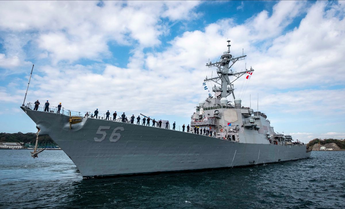 Kapal perang Amerika USS John McCain siap tantang China. Foto: military Kapal perang Amerika USS John McCain siap tantang China. Foto: military