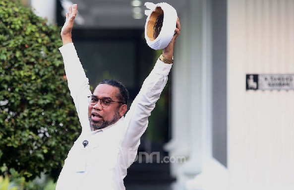Mendadak Ali Ngabalin Bongkar Fakta Mengejutkan, Istana Takut (Foto: JPNN.com/GenPI.co) Mendadak Ali Ngabalin Bongkar Fakta Mengejutkan, Istana Takut (Foto: JPNN.com/GenPI.co)