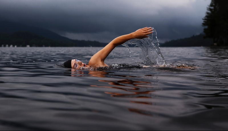 ilustrasi : Berenang (sumber : unsplash) ilustrasi : Berenang (sumber : unsplash)