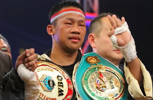 Petinju Daud Yordan melakukan selebrasi usai mengalahkan petinju Afrika Selatan Michael Mokoena dalam pertandingan perebutan gelar juara dunia tinju kelas ringan super 63,50 kilogram versi International Boxing Association (IBA) dan World Boxing Organizati Petinju Daud Yordan melakukan selebrasi usai mengalahkan petinju Afrika Selatan Michael Mokoena dalam pertandingan perebutan gelar juara dunia tinju kelas ringan super 63,50 kilogram versi International Boxing Association (IBA) dan World Boxing Organizati