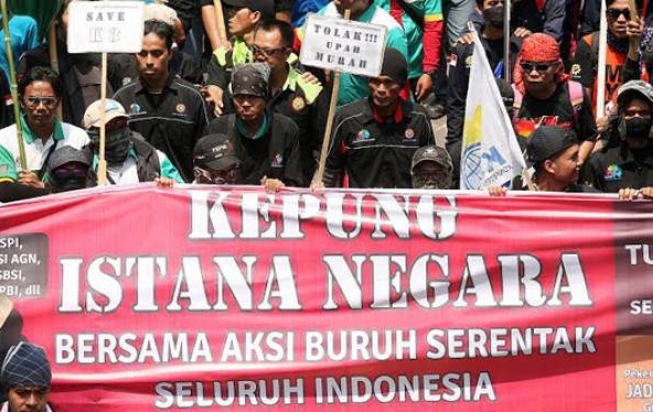 Pentolan Buruh Bongkar Borok PKS dan Demokrat, Ngeri! (Foto: doc.JPNN/GenPI.co) Pentolan Buruh Bongkar Borok PKS dan Demokrat, Ngeri! (Foto: doc.JPNN/GenPI.co)