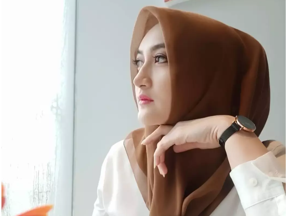 Cantik Bak Bidadari Padahal Statusnya Janda Tiga Anak Nbsp