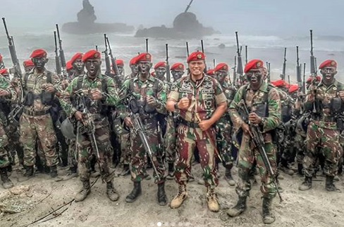 Pasukan Elite Baret Merah Kopassus, (Foto: Instagram/penkopassus) Pasukan Elite Baret Merah Kopassus, (Foto: Instagram/penkopassus)