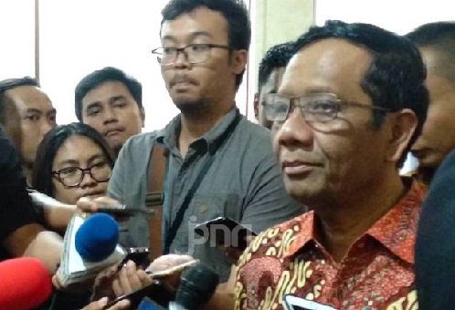 Mendadak Mahfud MD Bongkar Fakta SBY dan Moeldoko, Bikin Kaget (Foto: dok JPNN.com/GenPI.co) Mendadak Mahfud MD Bongkar Fakta SBY dan Moeldoko, Bikin Kaget (Foto: dok JPNN.com/GenPI.co)