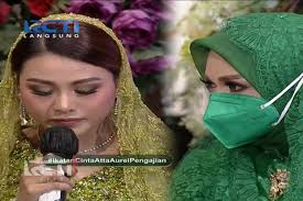 Krisdayanti dan Aurel Hermansyah. Foto: YouTube RCTI Krisdayanti dan Aurel Hermansyah. Foto: YouTube RCTI