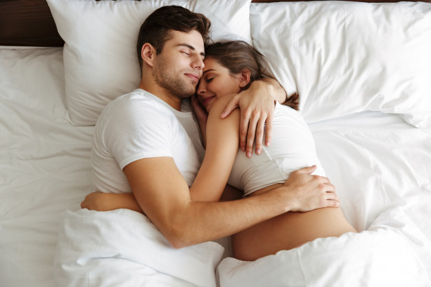 Ilustrasi pasangan suami istri. Foto: Freepik Ilustrasi pasangan suami istri. Foto: Freepik