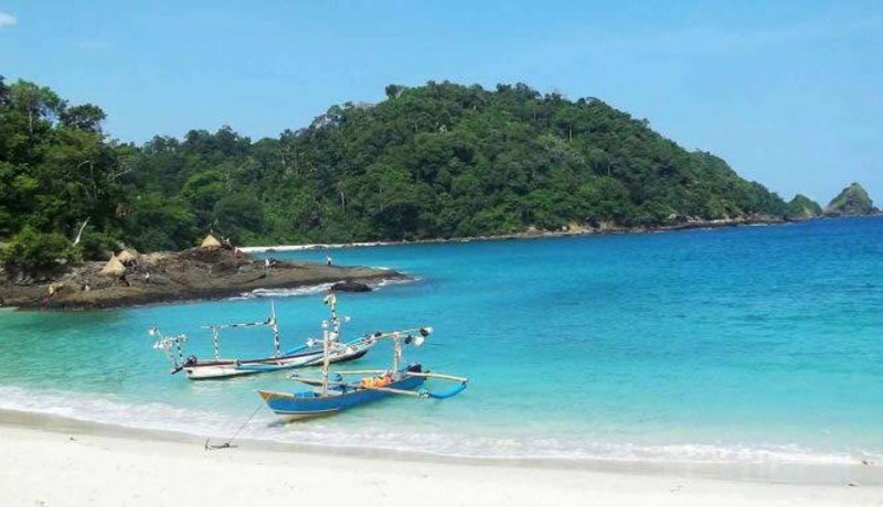 Jomblo Saat Weekend Yuk Pelisir Ke 4 Pantai Keren Di Banyuwa