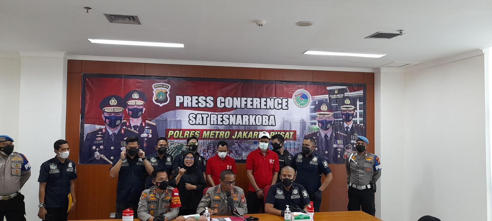 Selebritas Rio Reifan sudah 4 kali terjerat kasus narkoba. Foto: Andri Bagus/GenPI.co Selebritas Rio Reifan sudah 4 kali terjerat kasus narkoba. Foto: Andri Bagus/GenPI.co