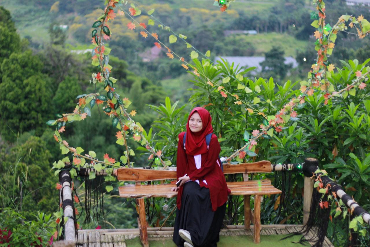 Dinda, seorang mualaf. Foto: doc Dinda Dinda, seorang mualaf. Foto: doc Dinda
