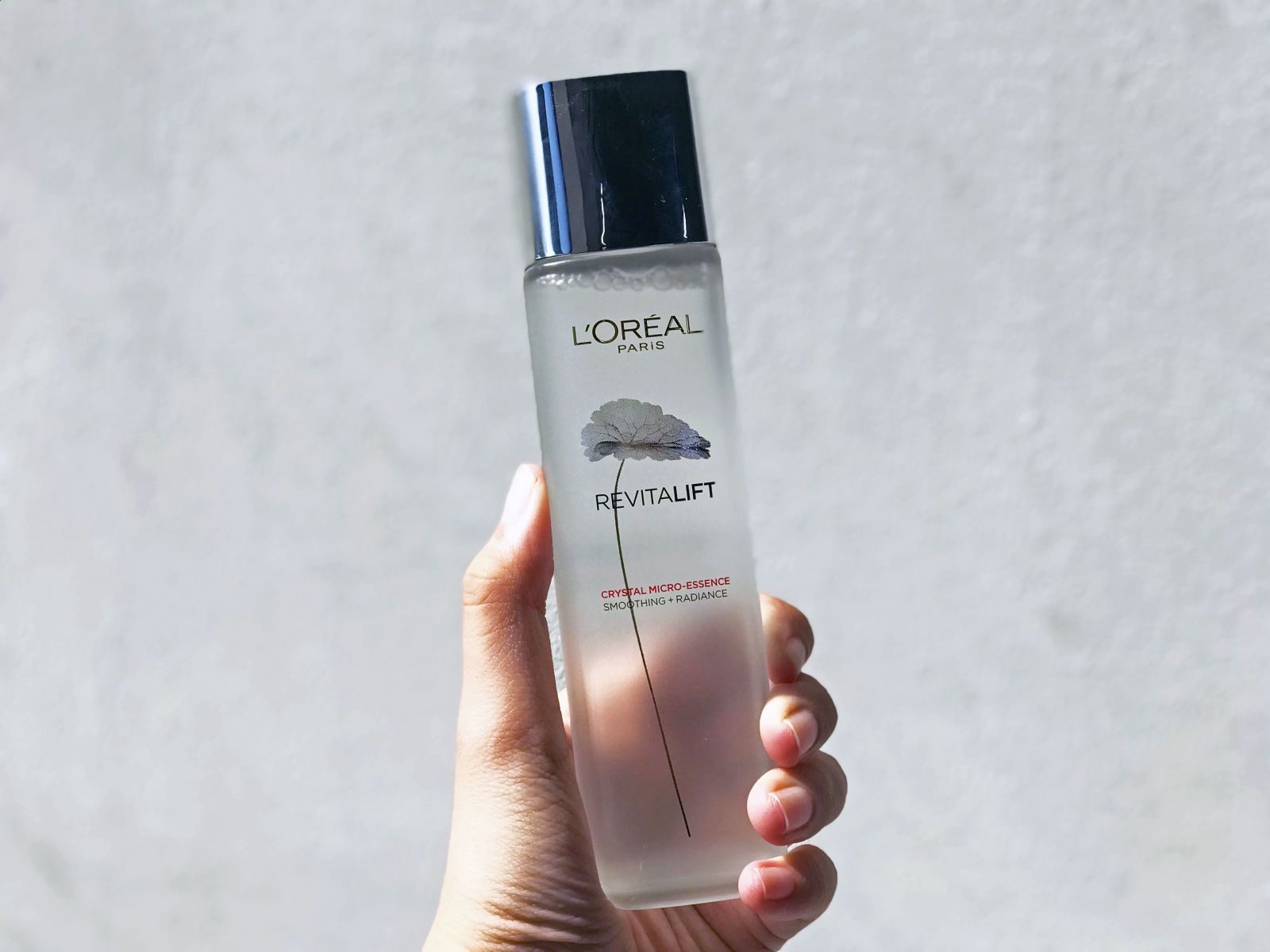L’Oreal Revitalift Crystal Micro Essence. Foto: Pinterest L’Oreal Revitalift Crystal Micro Essence. Foto: Pinterest