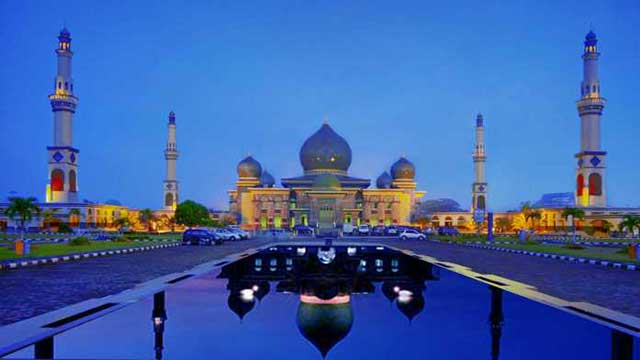 Masjid An-Nur Provinsi Riau. Foto: Phinemo Masjid An-Nur Provinsi Riau. Foto: Phinemo