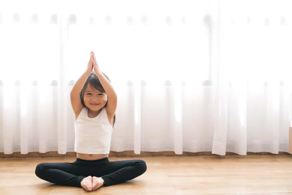 3 Olahraga Seru Bersama Anak di Rumah. Foto: Shutterstock 3 Olahraga Seru Bersama Anak di Rumah. Foto: Shutterstock