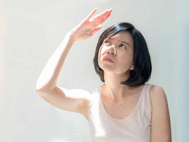Ilustrasi bibir terbakar sinar matahari. Foto: Shutterstock Ilustrasi bibir terbakar sinar matahari. Foto: Shutterstock