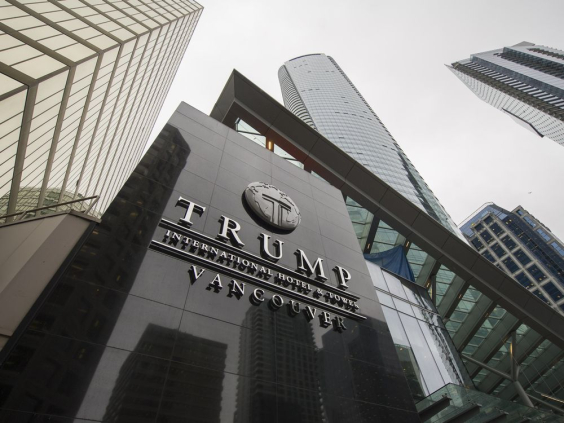 Trump Tower di Vancouver. Foto: ARLEN REDEKOP /PNG Trump Tower di Vancouver. Foto: ARLEN REDEKOP /PNG