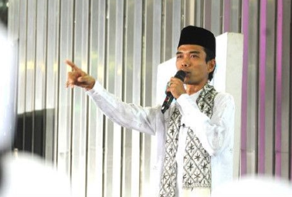 Akun Medsos Ustaz Abdul Somad Hilang, Pakar Hukum: Mulai Diincar (Foto: JPNN.com/GenPI.co) Akun Medsos Ustaz Abdul Somad Hilang, Pakar Hukum: Mulai Diincar (Foto: JPNN.com/GenPI.co)