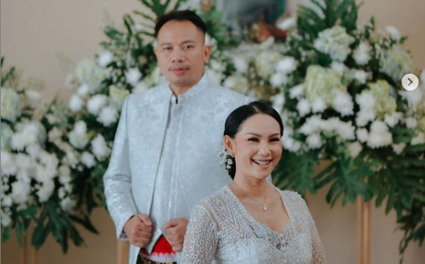 Vicky Prasetyo dan Kalina Ocktaranny. Foto: Instagram/VickyPrasetyo777 Vicky Prasetyo dan Kalina Ocktaranny. Foto: Instagram/VickyPrasetyo777