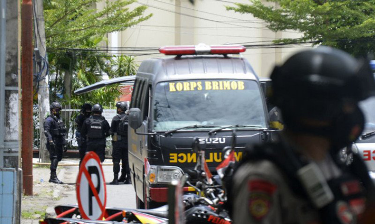 Situasi usai kejadian bom bunih diri Makassar. Foto: Foto: ANTARA/Abriawan Abhe Situasi usai kejadian bom bunih diri Makassar. Foto: Foto: ANTARA/Abriawan Abhe
