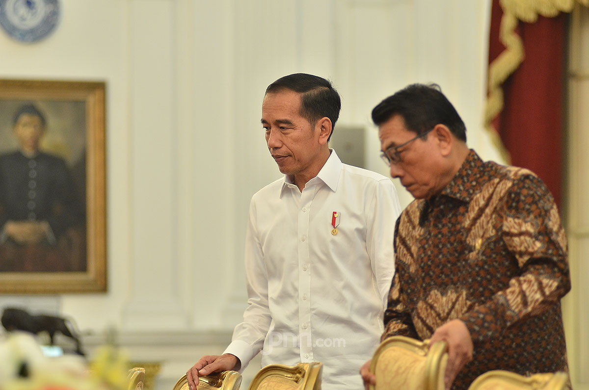 Moeldoko bersama Presiden Jokowi. Foto: JPNN.com Moeldoko bersama Presiden Jokowi. Foto: JPNN.com