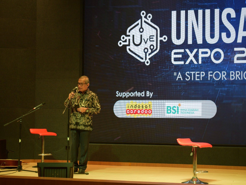 Rektor Unusa, Prof. Dr. Ir. Achmad Jazidie, M.Eng membuka virtual expo 2021. Foto: Humas Unusa. Rektor Unusa, Prof. Dr. Ir. Achmad Jazidie, M.Eng membuka virtual expo 2021. Foto: Humas Unusa.