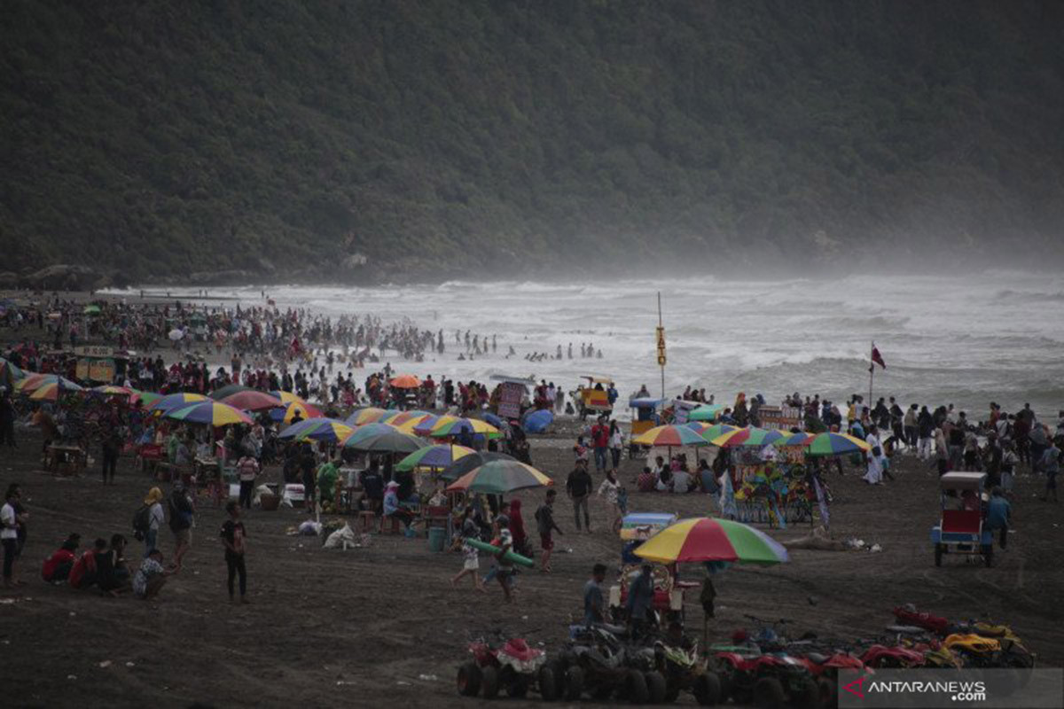 Animo Kunjungan Pantai  Parangtritis  Tinggi Bantul 