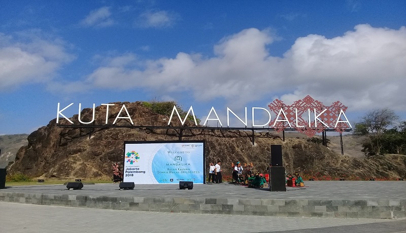 Kawasan Ekonomi Khusus (KEK) mandalika menjadi lokasi perayaan HUT ke-60 Provinsi NTB (foto : Ardiansyah) Kawasan Ekonomi Khusus (KEK) mandalika menjadi lokasi perayaan HUT ke-60 Provinsi NTB (foto : Ardiansyah)
