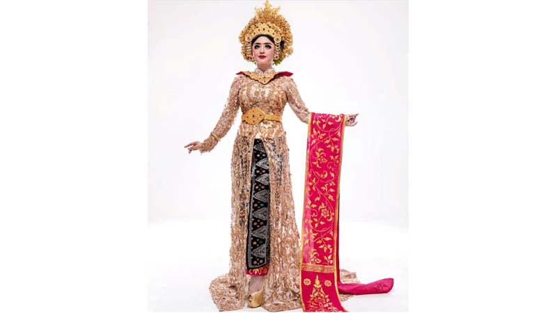 Cantinya Dewi Persik gunakan busana pengantin adat Bali, Payas Agung (foto: Instagram @dewipersikreal) Cantinya Dewi Persik gunakan busana pengantin adat Bali, Payas Agung (foto: Instagram @dewipersikreal)