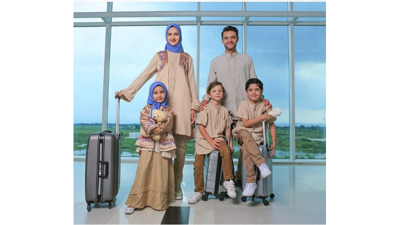 Busana tampil kompak saat Lebaran diminati (foto: Instagram @shafiramuslimfashion) Busana tampil kompak saat Lebaran diminati (foto: Instagram @shafiramuslimfashion)