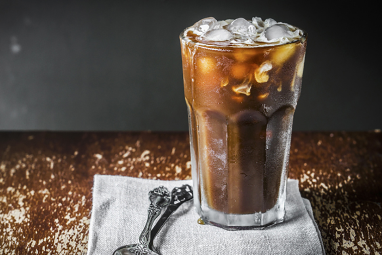 Saatnya bikin es kopi susu di rumah Saatnya bikin es kopi susu di rumah
