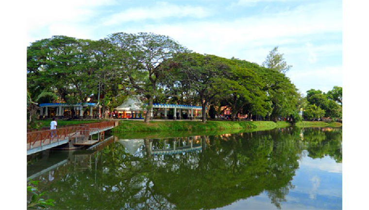 Ilustrasi taman - Taman Kambang Iwak Palembang (Sumber: BackpackerJakarta) Ilustrasi taman - Taman Kambang Iwak Palembang (Sumber: BackpackerJakarta)