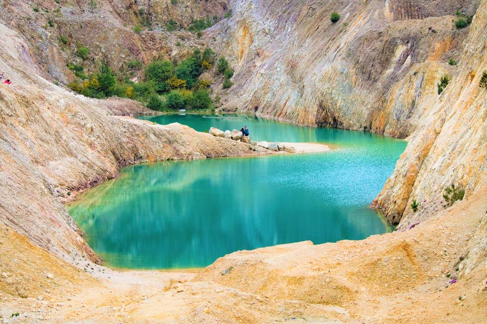Danau beracun Monte Neme dan berada di wilayah Galicia, Spanyol. (Foto: independent.co.uk) Danau beracun Monte Neme dan berada di wilayah Galicia, Spanyol. (Foto: independent.co.uk)