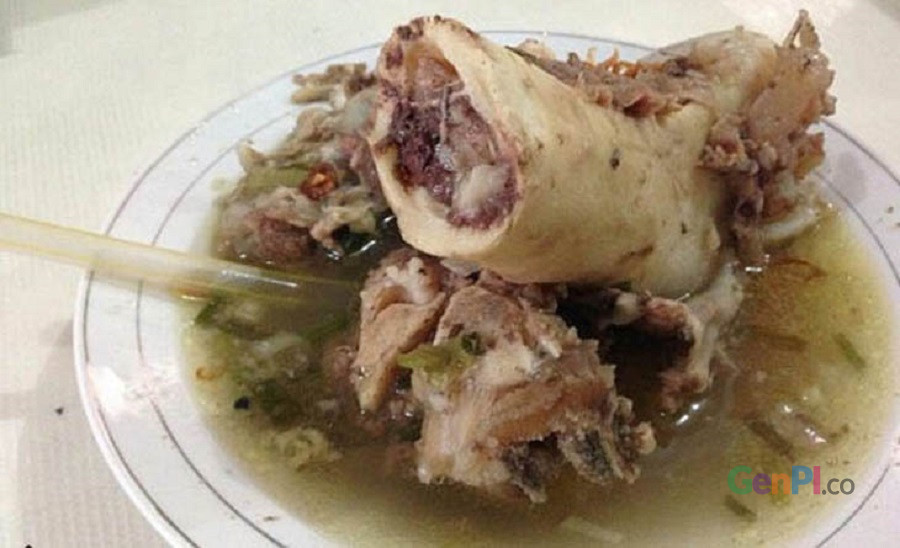 Kaldu kokot, salah satu dari 10 kuliner Pamekasan yang menggugah selera. (Foto: MerahPutih) Kaldu kokot, salah satu dari 10 kuliner Pamekasan yang menggugah selera. (Foto: MerahPutih)