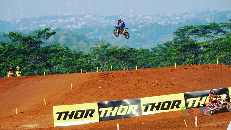 Indo MXGP 2018 di Sirkuit BSB Mijen dengan view Semarang bagian bawah (foto: Gus Wahid United) Indo MXGP 2018 di Sirkuit BSB Mijen dengan view Semarang bagian bawah (foto: Gus Wahid United)
