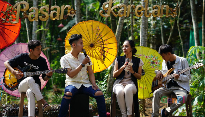 Mencari oksigen yang masih sangat banyak di Pasar Karetan, yuk (Foto : Istimewa) Mencari oksigen yang masih sangat banyak di Pasar Karetan, yuk (Foto : Istimewa)